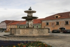 La fontaine italienne sur la place centrale