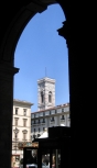 Le campanile (vue des arcades)
